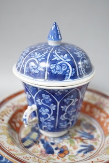 Two Chinese porcelain plates, a cup and cover and a small box, 18th/19th century 16.5cm